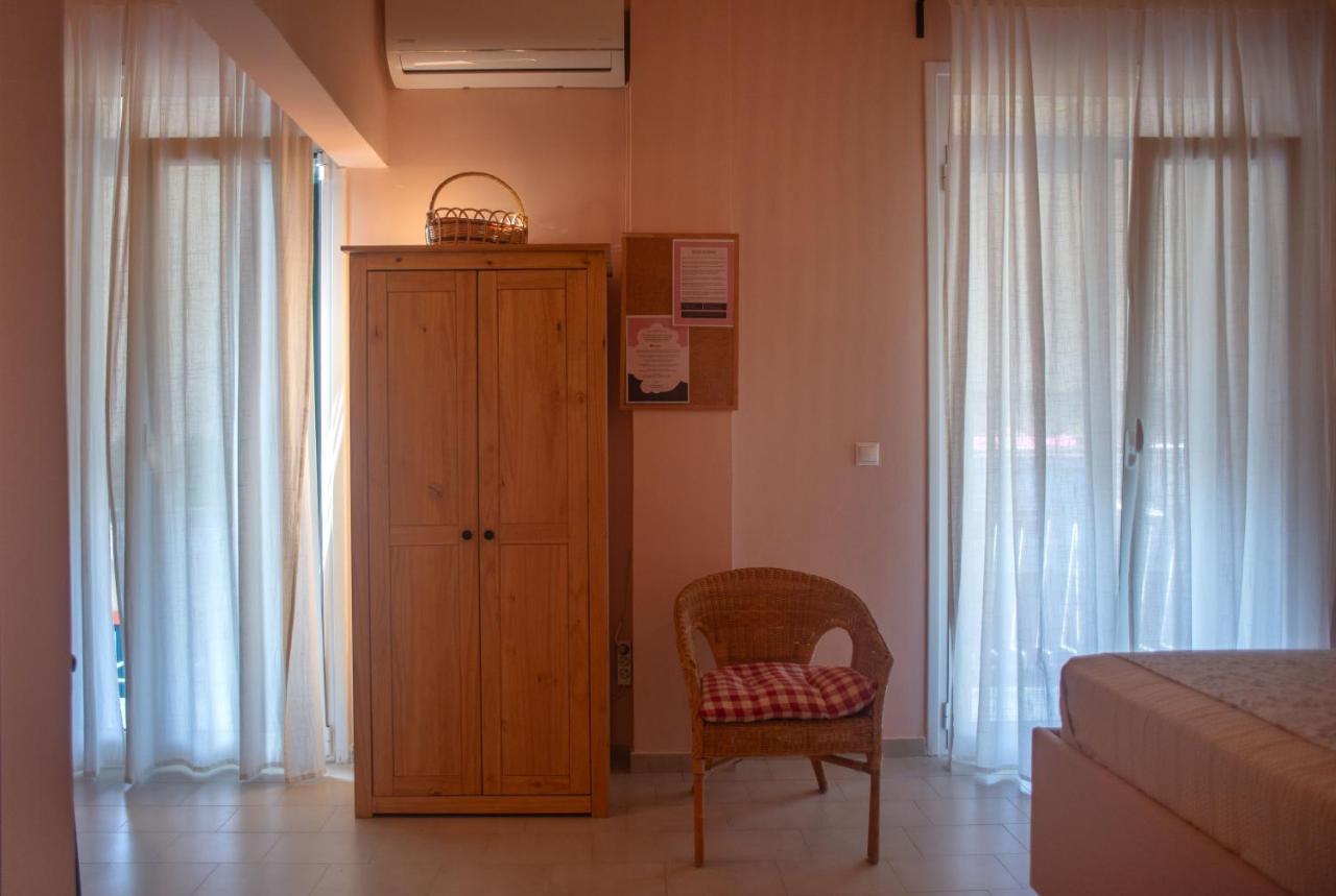 Nina'S Apartment Lixouri Exterior photo
